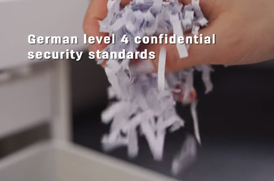 01 Deli E9952 Großer Schredder