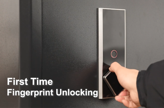 01 Deli ET597 Serie Premium Finger abdruck & Digital Safe Box