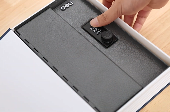 01 Deli ET647 Bücher box