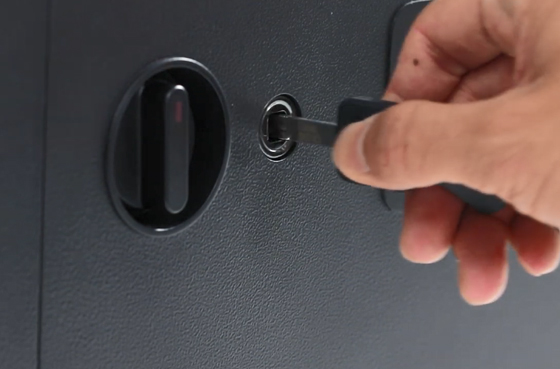 01 LOCKS WORTH VS4522 Mini Digital Safe